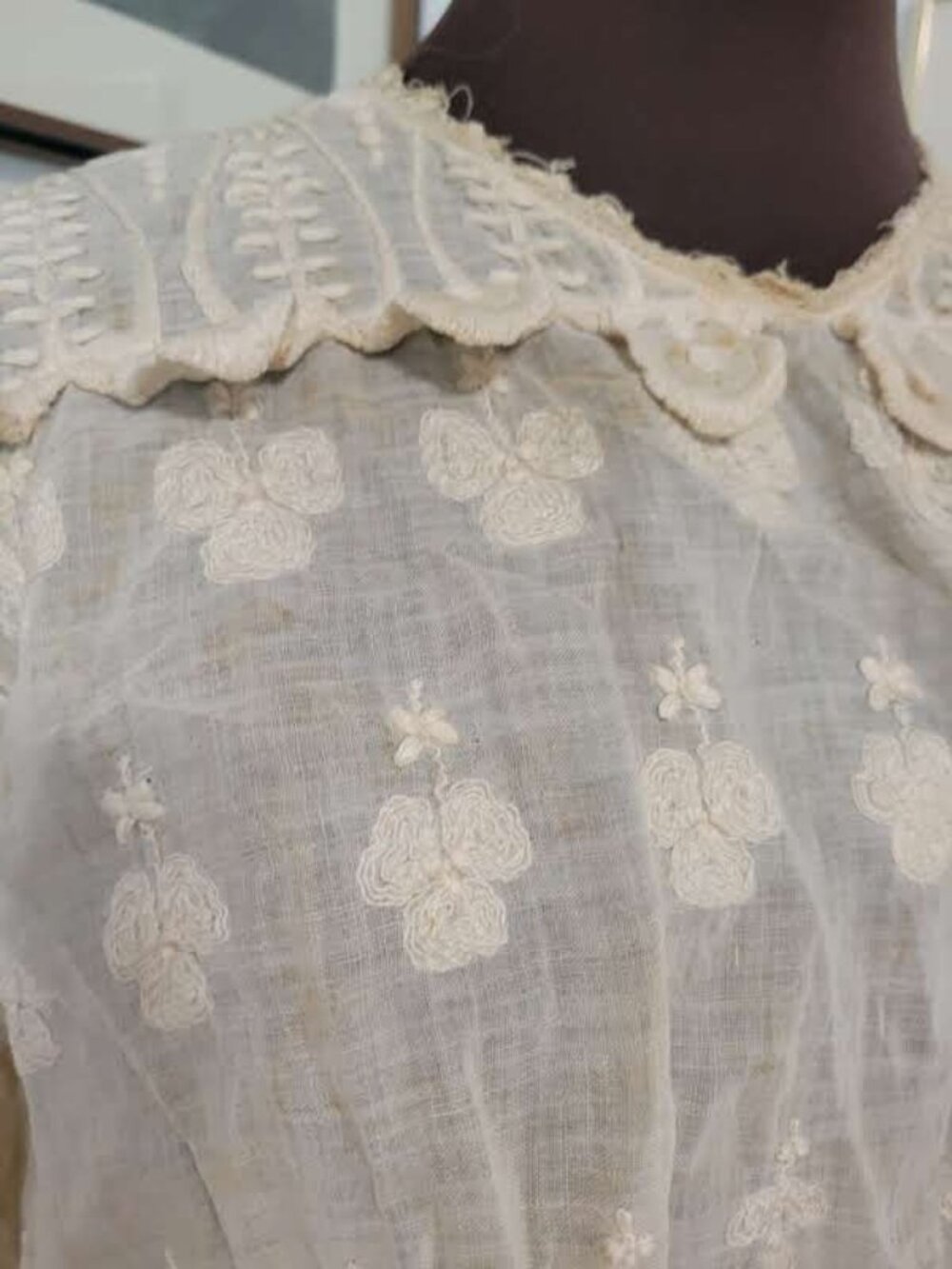 Vintage 1900's ace and Muslim Cotton Blouse and Underskirt - Picture 3 of 11